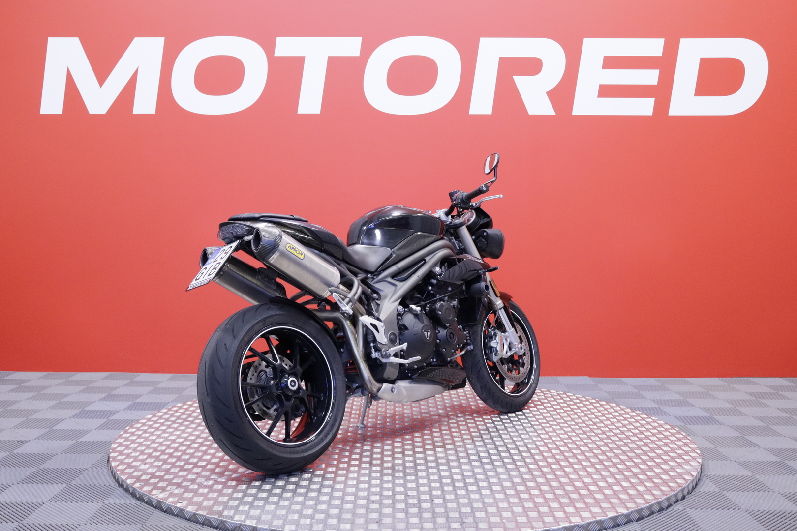 Triumph - SPEED TRIPLE - 1050 S // Suomipyörä / Huoltokirja / Arrow // - Moottoripyörä