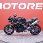 Triumph - SPEED TRIPLE - 1050 S // Suomipyörä / Huoltokirja / Arrow // - Moottoripyörä