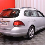 Volkswagen - Golf - Variant Highline 1,6 TDI 77 kW (105 hv) BlueMotion Technology DSG-automaatti - Farmari