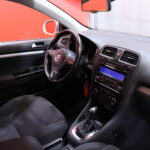 Volkswagen - Golf - Variant Highline 1,6 TDI 77 kW (105 hv) BlueMotion Technology DSG-automaatti - Farmari