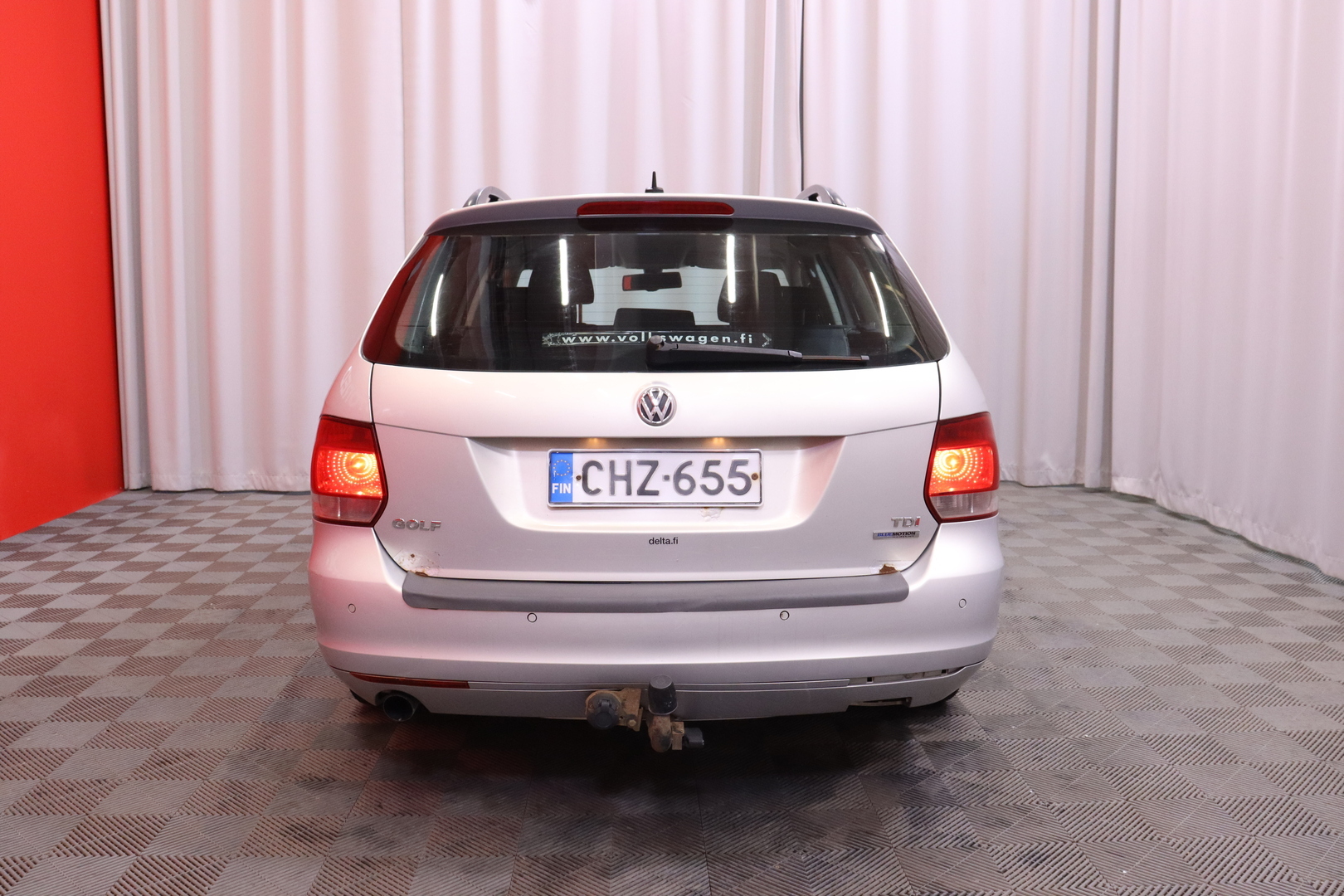 Volkswagen - Golf - Variant Highline 1,6 TDI 77 kW (105 hv) BlueMotion Technology DSG-automaatti - Farmari
