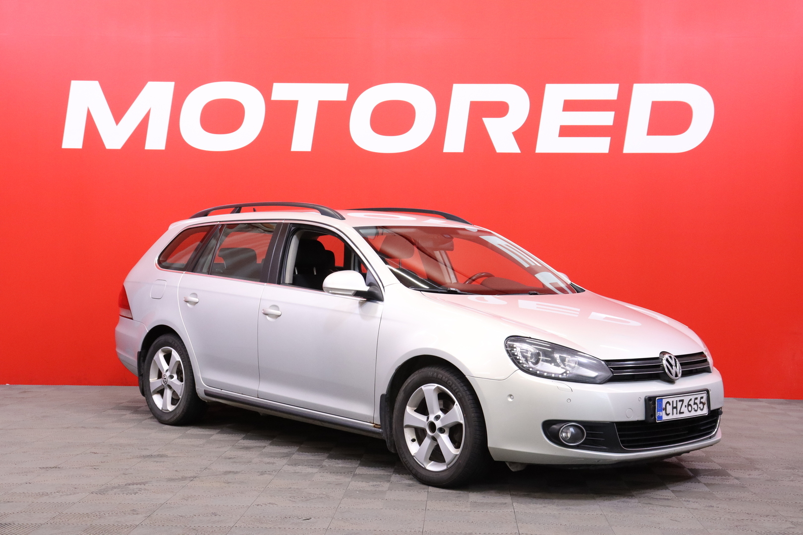 Volkswagen - Golf - Variant Highline 1,6 TDI 77 kW (105 hv) BlueMotion Technology DSG-automaatti - Farmari