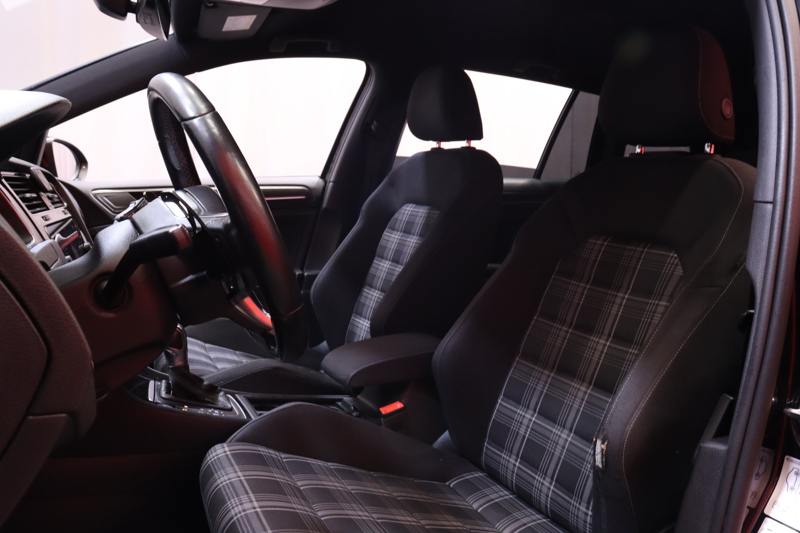 Volkswagen - Golf - Variant GTD 2,0 TDI 135 kW (184 hv) DSG-automaatti - Farmari
