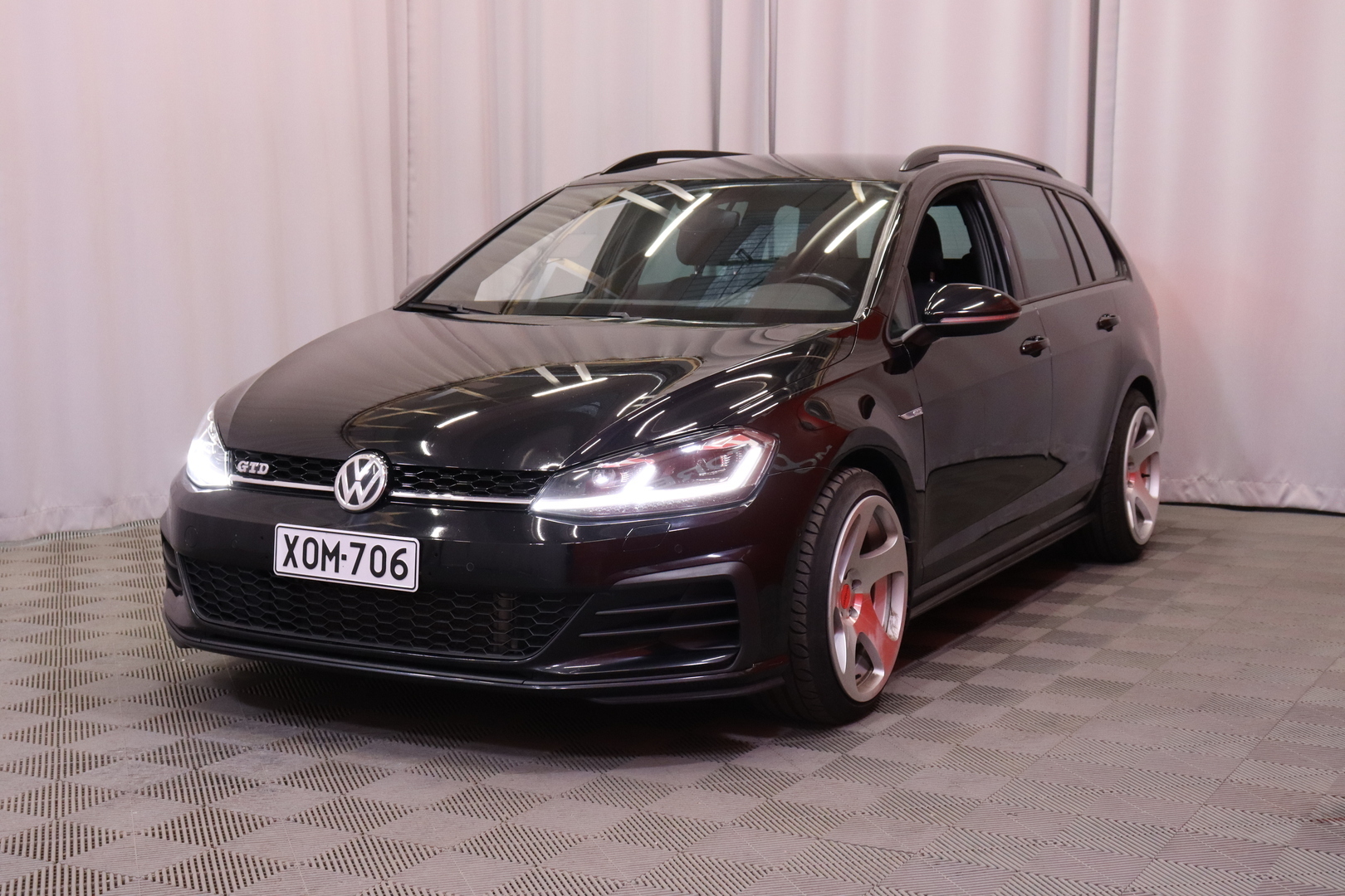Volkswagen - Golf - Variant GTD 2,0 TDI 135 kW (184 hv) DSG-automaatti - Farmari