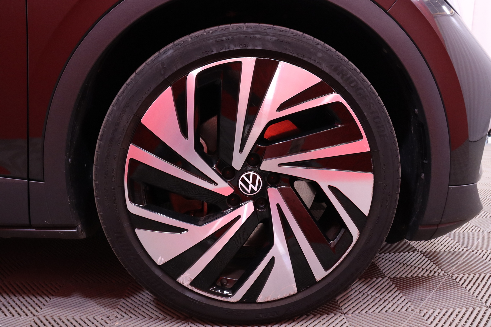 Volkswagen - ID.4 - Pro Performance 1ST Max 150 kW, akku 77 kWh - Maastoauto
