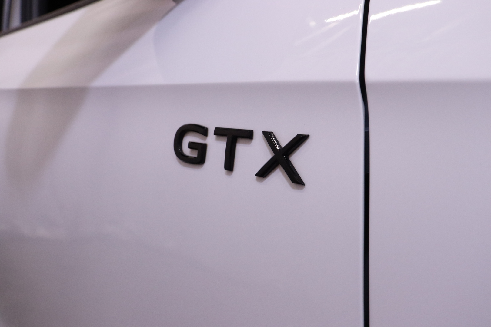 Volkswagen - ID.4 - GTX 4MOTION Business Max Edition akku 77 kWh - Maastoauto