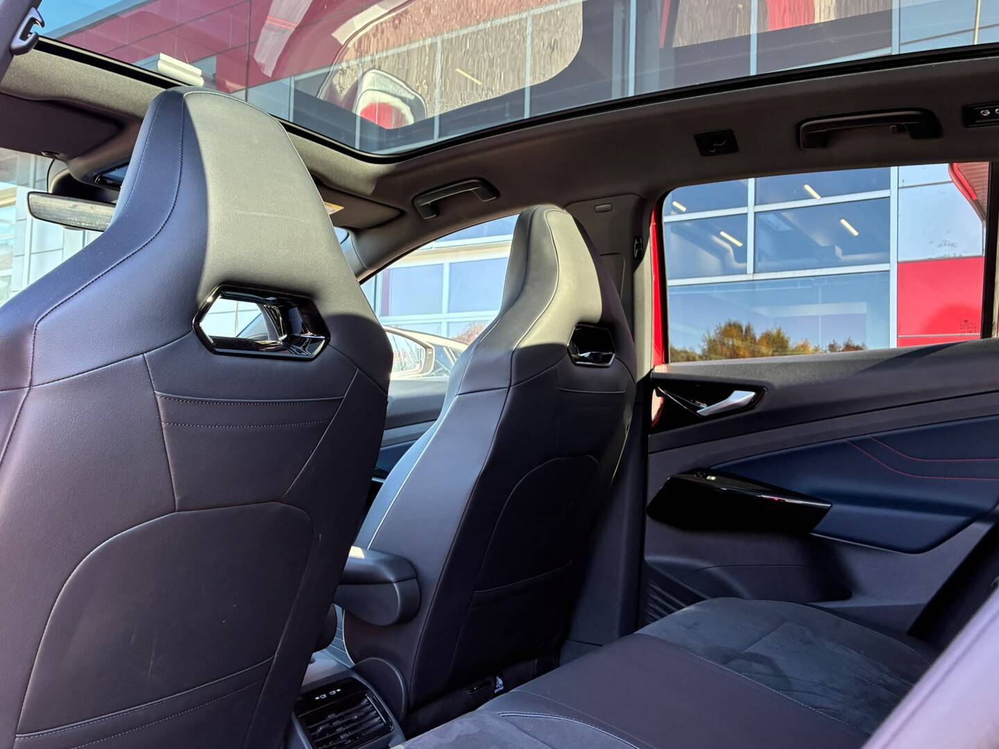 Volkswagen - ID.4 - GTX Dual Motor AWD Business Max, akku 77 kWh - Maastoauto