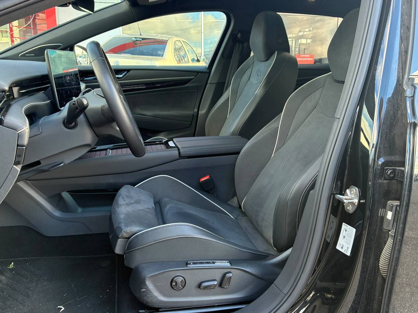 Volkswagen - ID.7 - Pro S Elegance 210 kW Akku 86 kWh - Viistoperä