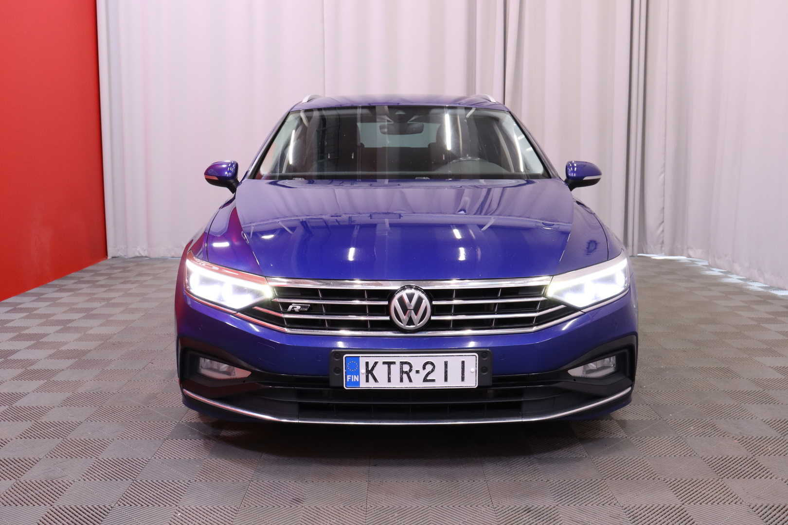 Volkswagen Passat 2019, kuva 7/35