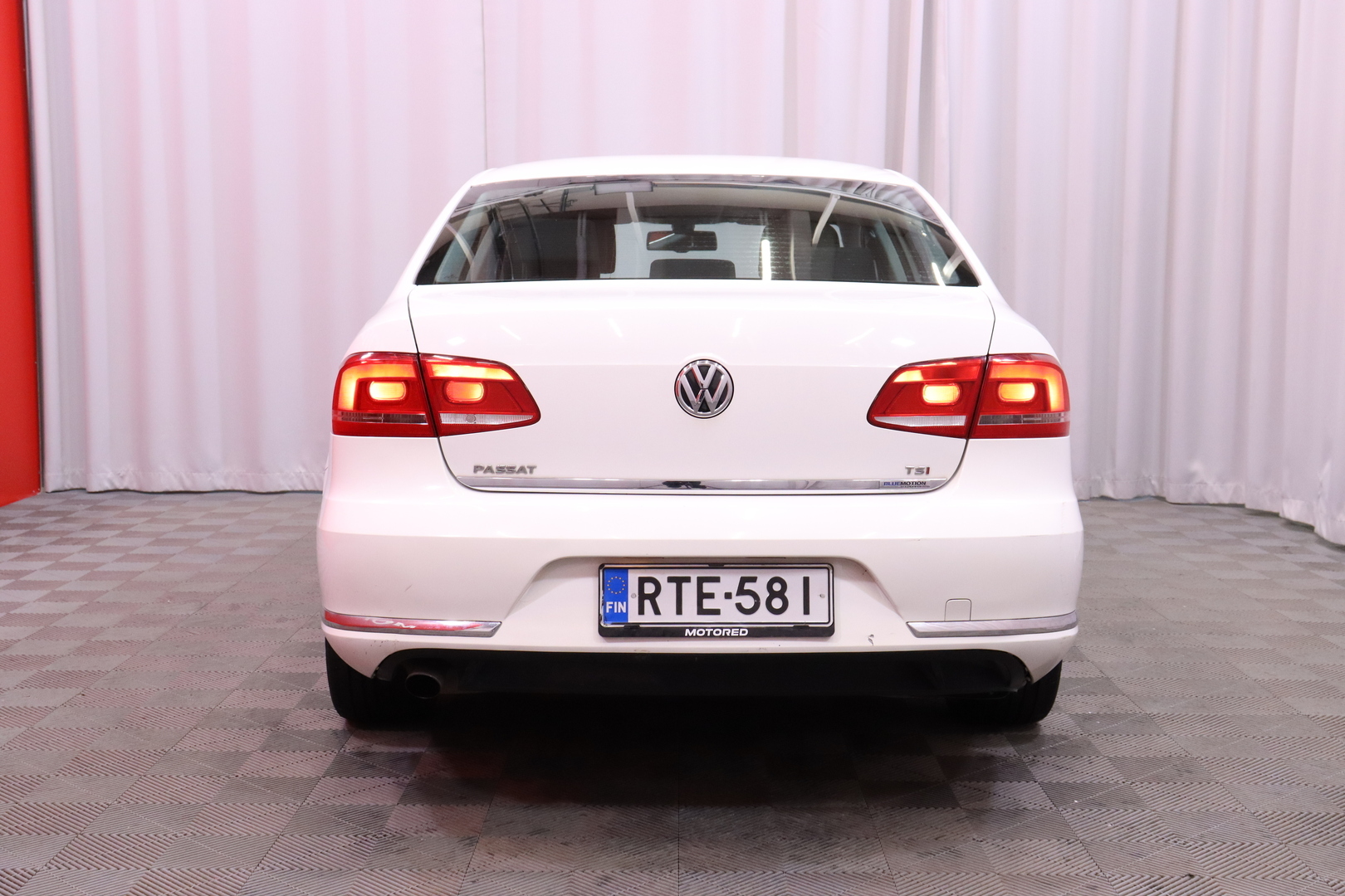 Volkswagen - Passat - Sedan Comfortline 1,4 TSI 90 kW (122 hv) DSG-automaatti BlueMotion Technology - Sedan