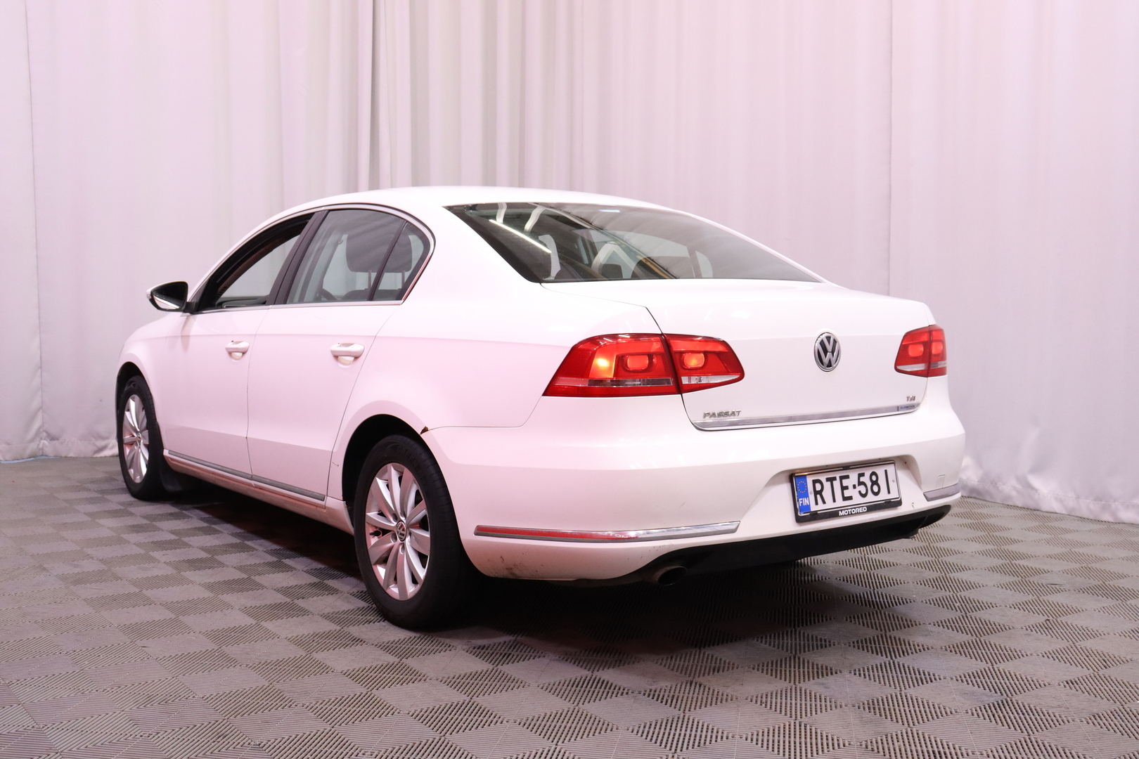 Volkswagen - Passat - Sedan Comfortline 1,4 TSI 90 kW (122 hv) DSG-automaatti BlueMotion Technology - Sedan