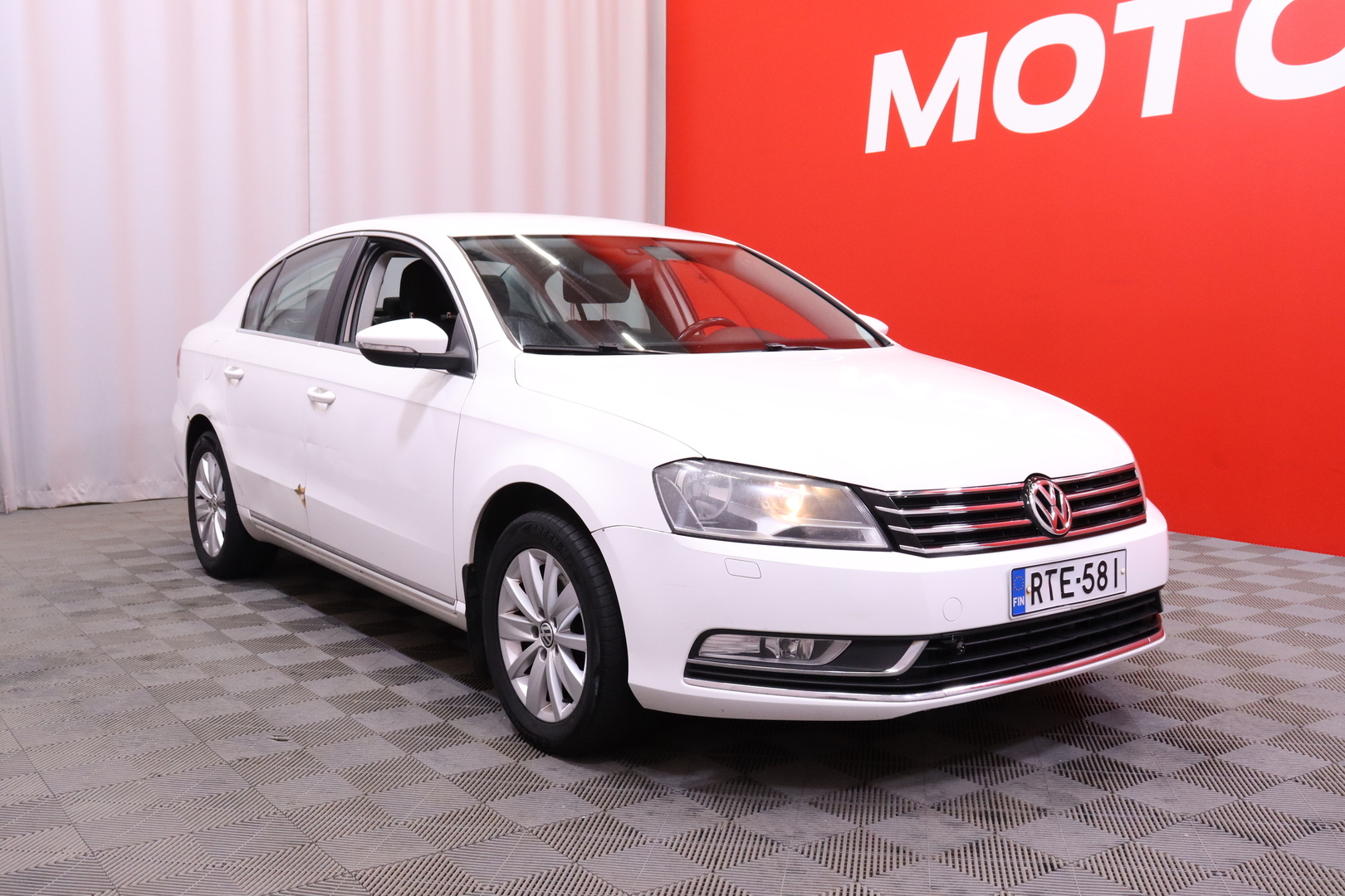 Volkswagen - Passat - Sedan Comfortline 1,4 TSI 90 kW (122 hv) DSG-automaatti BlueMotion Technology - Sedan