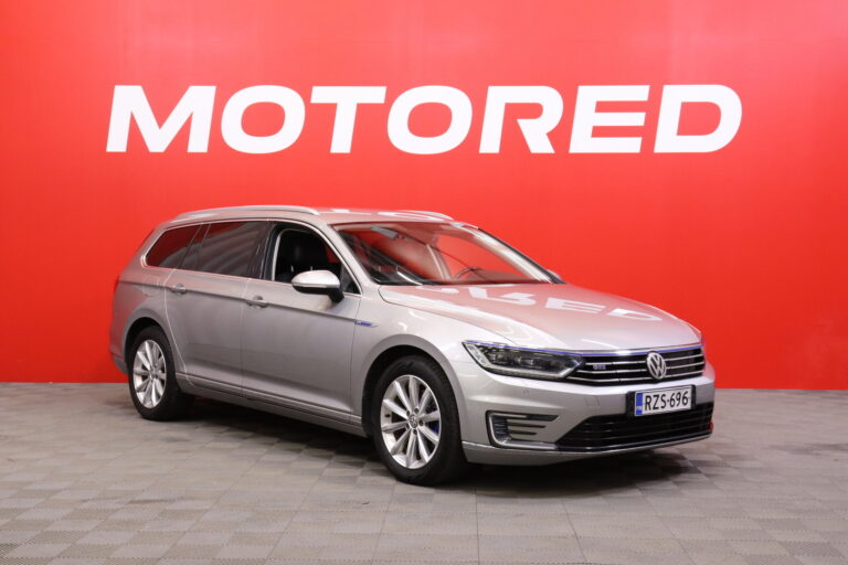Volkswagen - Passat - Variant GTE Plug-In Hybrid 160 kW (218 hv) DSG-automaatti - Farmari
