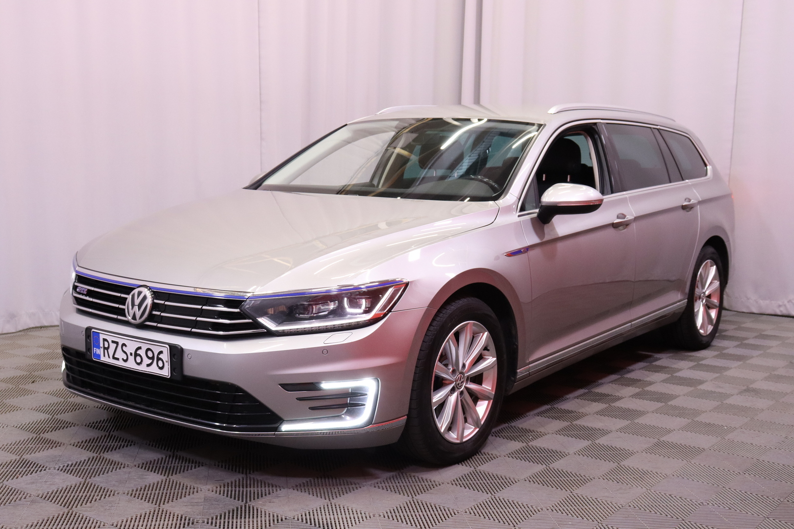 Volkswagen Passat 2016, kuva 6/31