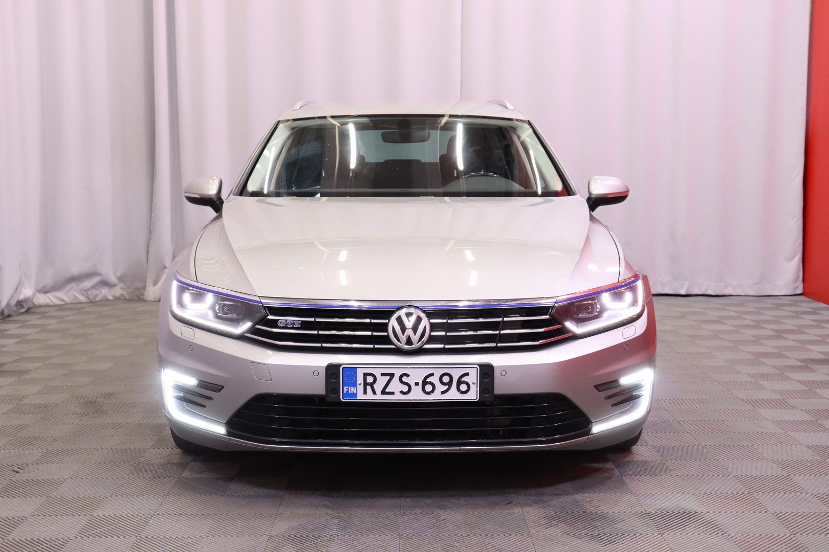 Volkswagen Passat 2016, kuva 7/31