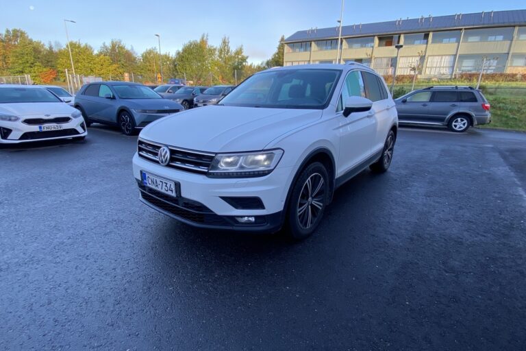 Volkswagen - Tiguan - Comfortline 1,4 TSI 110 kW (150 hv) 4MOTION DSG-automaatti Winter Edition - Maastoauto
