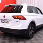 Volkswagen - Tiguan - Comfortline 1,4 TSI 110 kW (150 hv) 4MOTION DSG-automaatti Winter Edition - Maastoauto