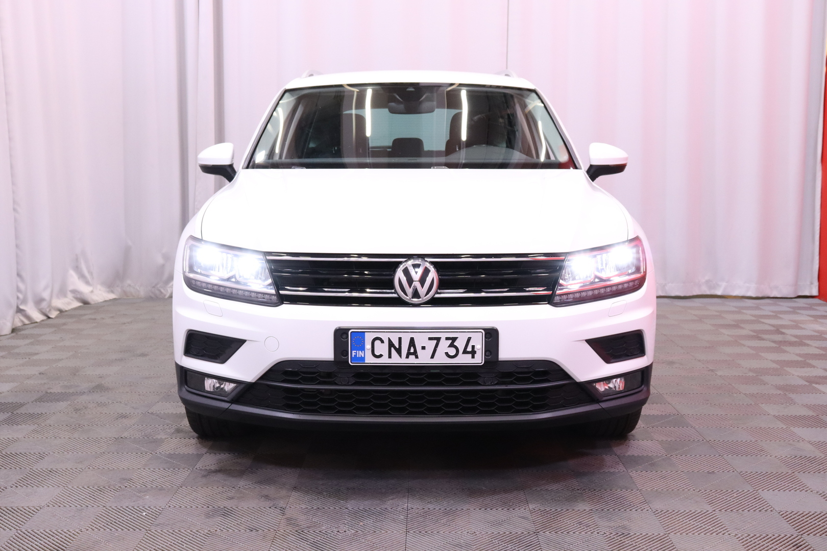 Volkswagen Tiguan 2018, kuva 7/37