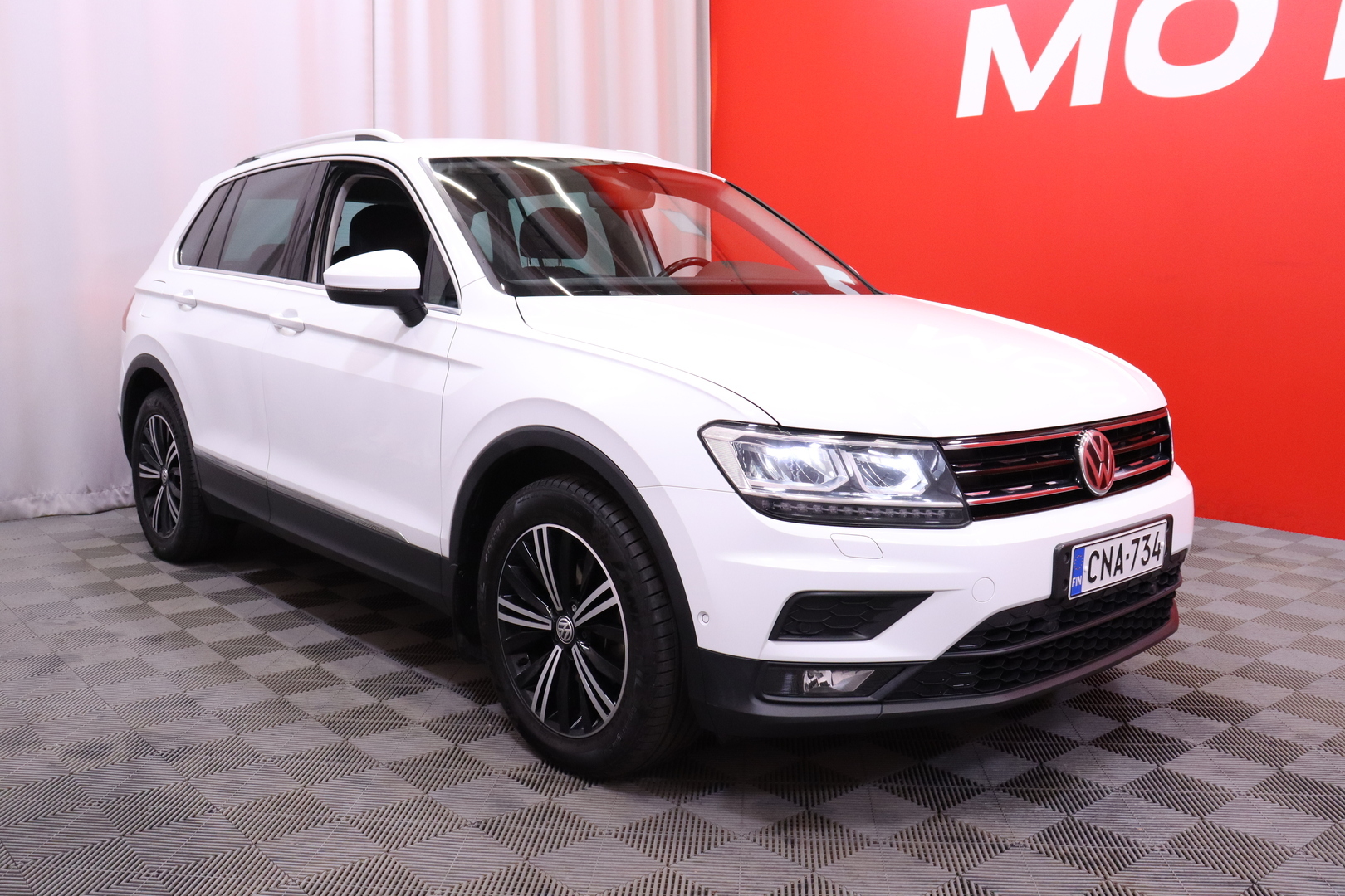Volkswagen - Tiguan - Comfortline 1,4 TSI 110 kW (150 hv) 4MOTION DSG-automaatti Winter Edition - Maastoauto