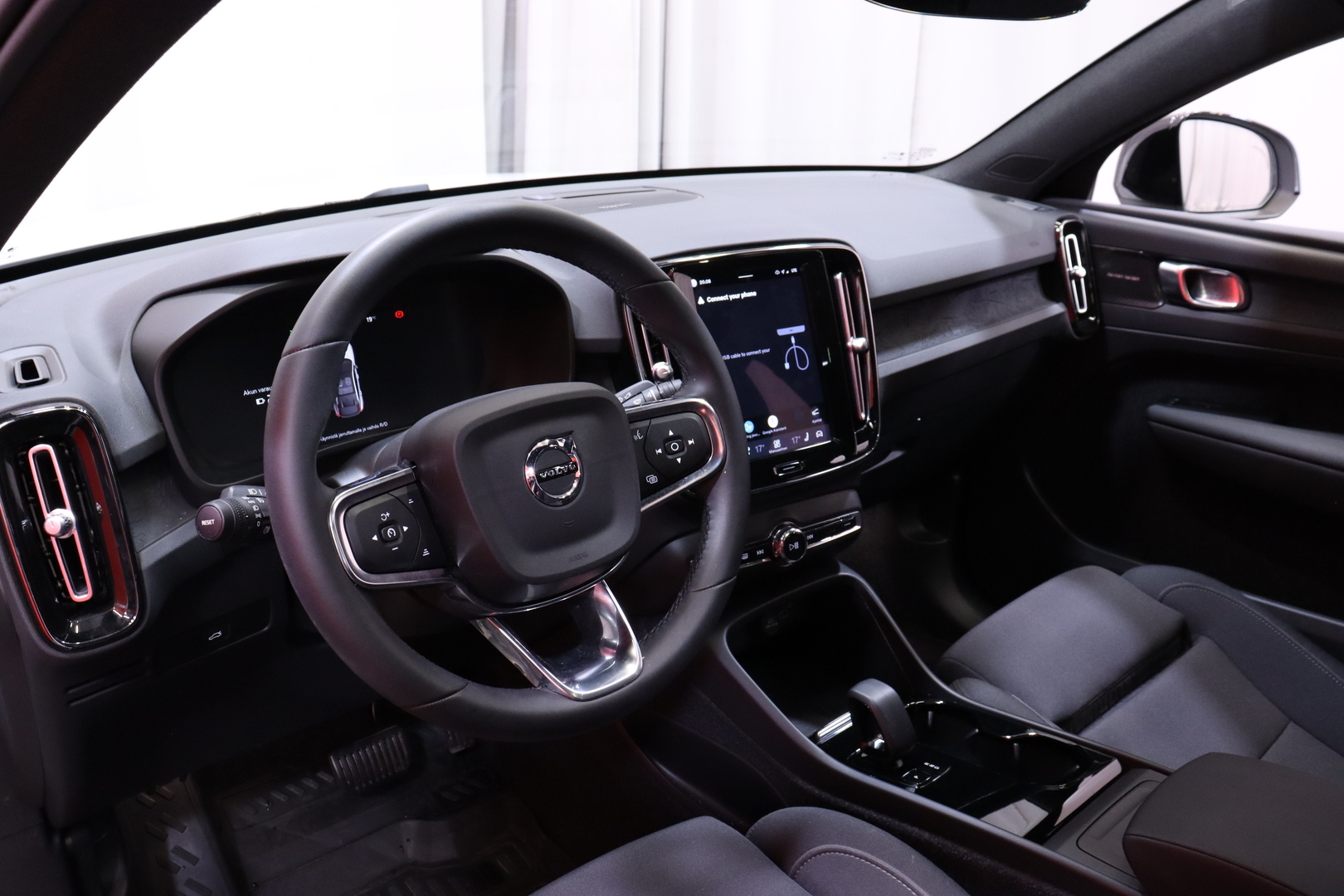 Volvo - C40 - Recharge Ultimate aut - Maastoauto