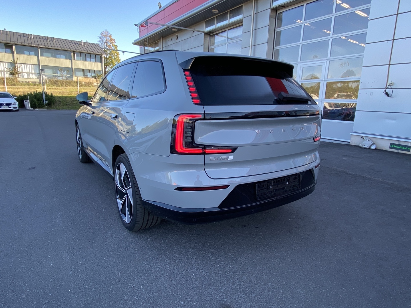 Volvo - EX90 - Twin Performance Ultra - Maastoauto