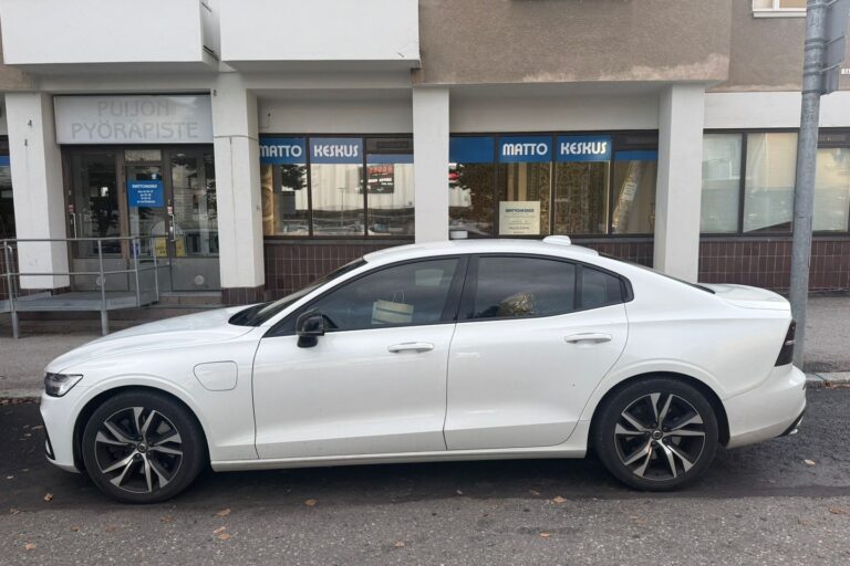 Volvo - S60 - T8 TwE AWD Business R-Design aut - Sedan