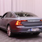 Volvo - S90 - T8 AWD Inscription Plus aut // B&W / ACC / Webasto / Koukku / Hierovat Muistinahat / Pilot Assist / HUD / Panorama // - Sedan