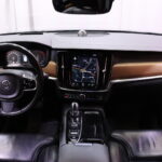 Volvo - S90 - T8 AWD Inscription Plus aut // B&W / ACC / Webasto / Koukku / Hierovat Muistinahat / Pilot Assist / HUD / Panorama // - Sedan