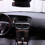 Volvo - V40 Cross Country - D2 Business aut / Myydään huutokaupat.com - Viistoperä