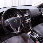 Volvo - V40 Cross Country - D2 Business aut / Myydään huutokaupat.com - Viistoperä