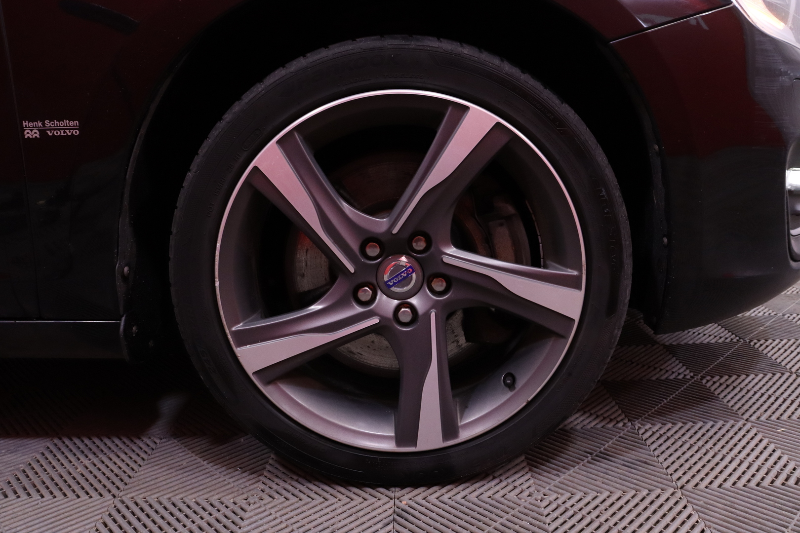 Volvo - V60 - D6 AWD Summum plug in hybrid aut / MYYDÄÄN HUUTOKAUPAT.COM - Farmari
