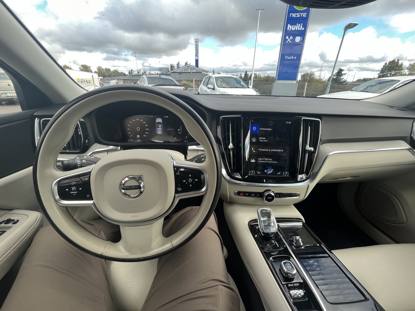 Volvo - V60 - T8 TwE AWD Inscription aut - Farmari