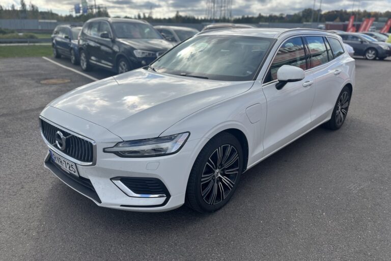 Volvo - V60 - T8 TwE AWD Inscription aut - Farmari
