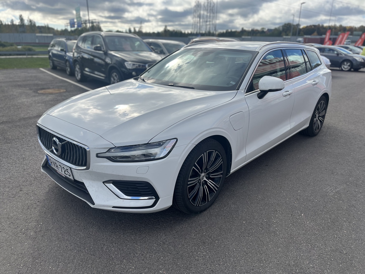 Volvo - V60 - T8 TwE AWD Inscription aut - Farmari