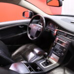 Volvo - V70 - 2.4D / MYYDÄÄN HUUTOKAUPAT.COM - Farmari