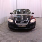 Volvo - V70 - 2.4D / MYYDÄÄN HUUTOKAUPAT.COM - Farmari