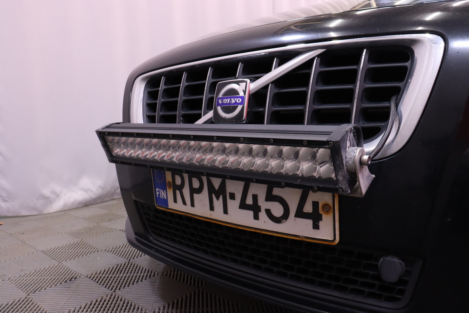 Volvo - V70 - 2.4D / MYYDÄÄN HUUTOKAUPAT.COM - Farmari