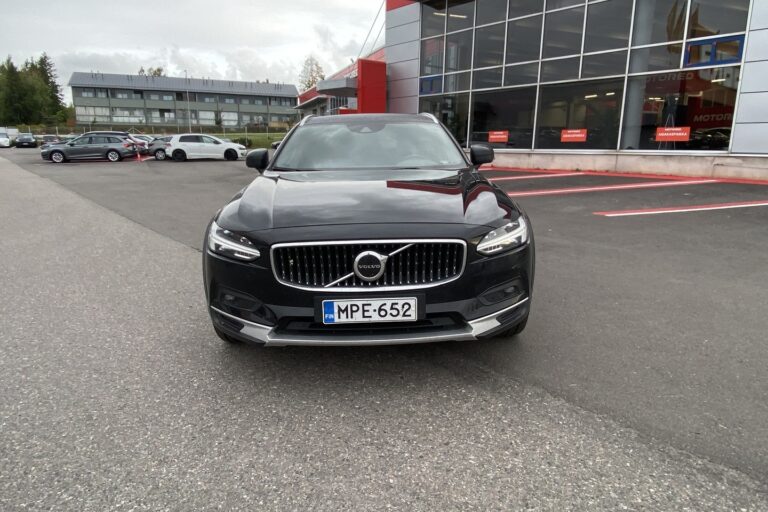 Volvo V90 Cross Country