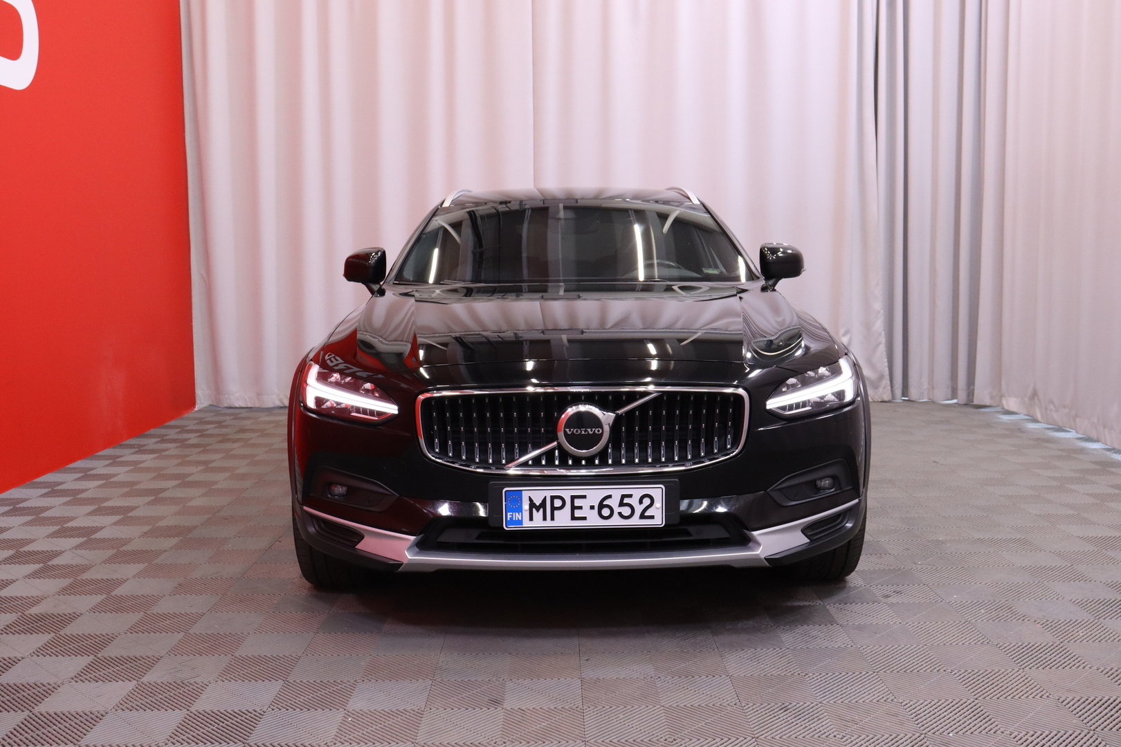 Volvo V90 Cross Country 2021, kuva 6/38