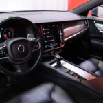 Volvo - V90 - D5 AWD Inscription aut. / Styling-Kit / ACC / Webasto / Kamera / Nahat / Keyless // - Farmari