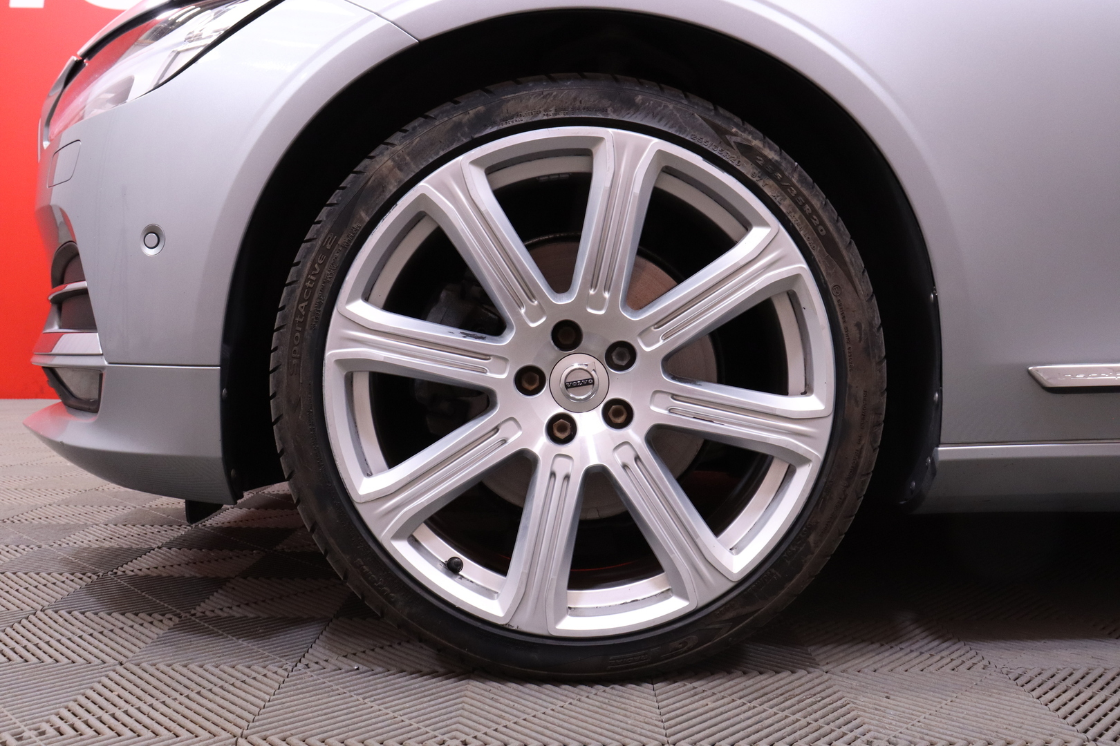 Volvo - V90 - D5 AWD Inscription aut // Webasto / Bowers & Wilkins / Navi / 360° / ACC / Muistipenkit / HUD / LED/ Panorama // - Farmari