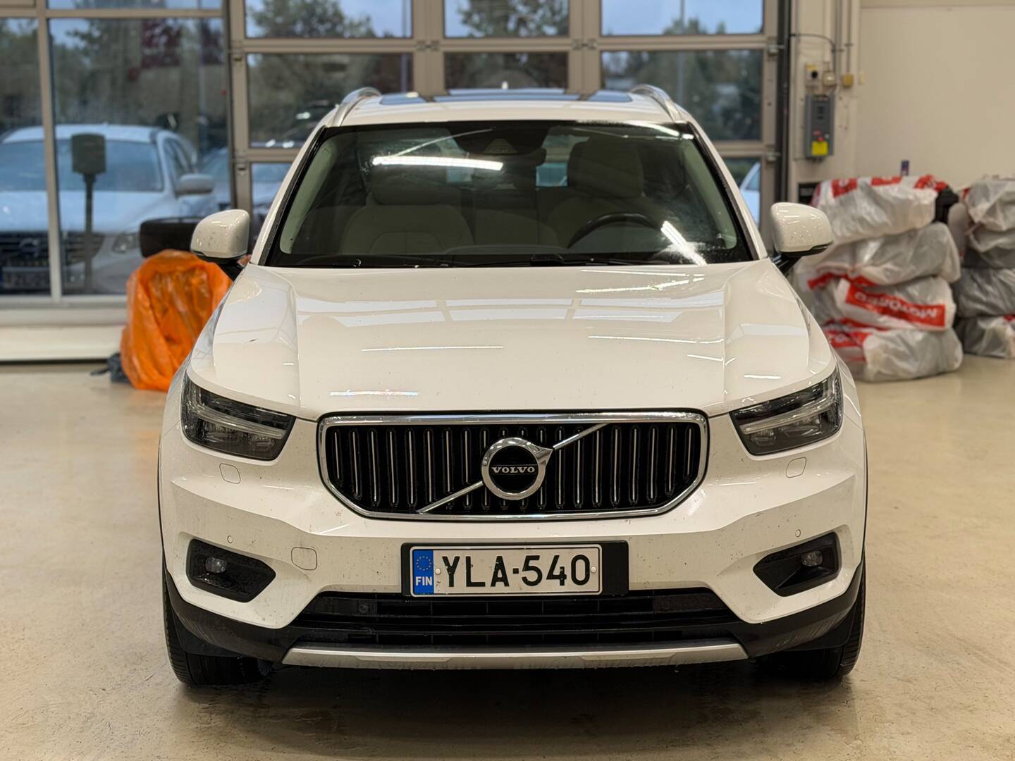 Volvo - XC40 - D4 AWD Business Inscription aut - Maastoauto