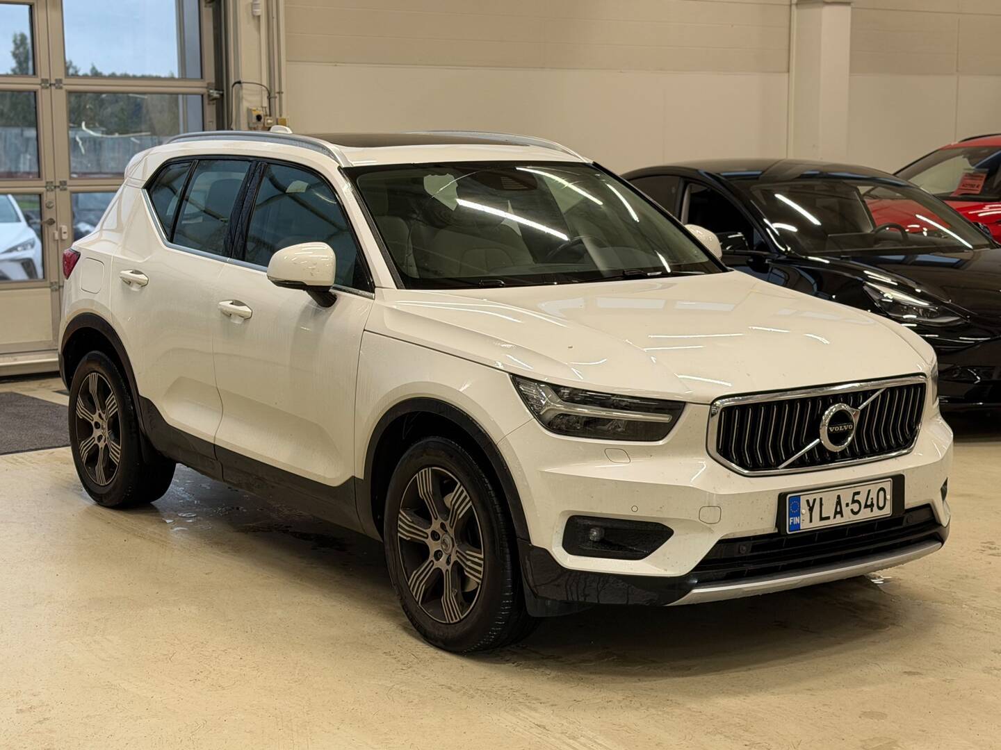 Volvo - XC40 - D4 AWD Business Inscription aut - Maastoauto