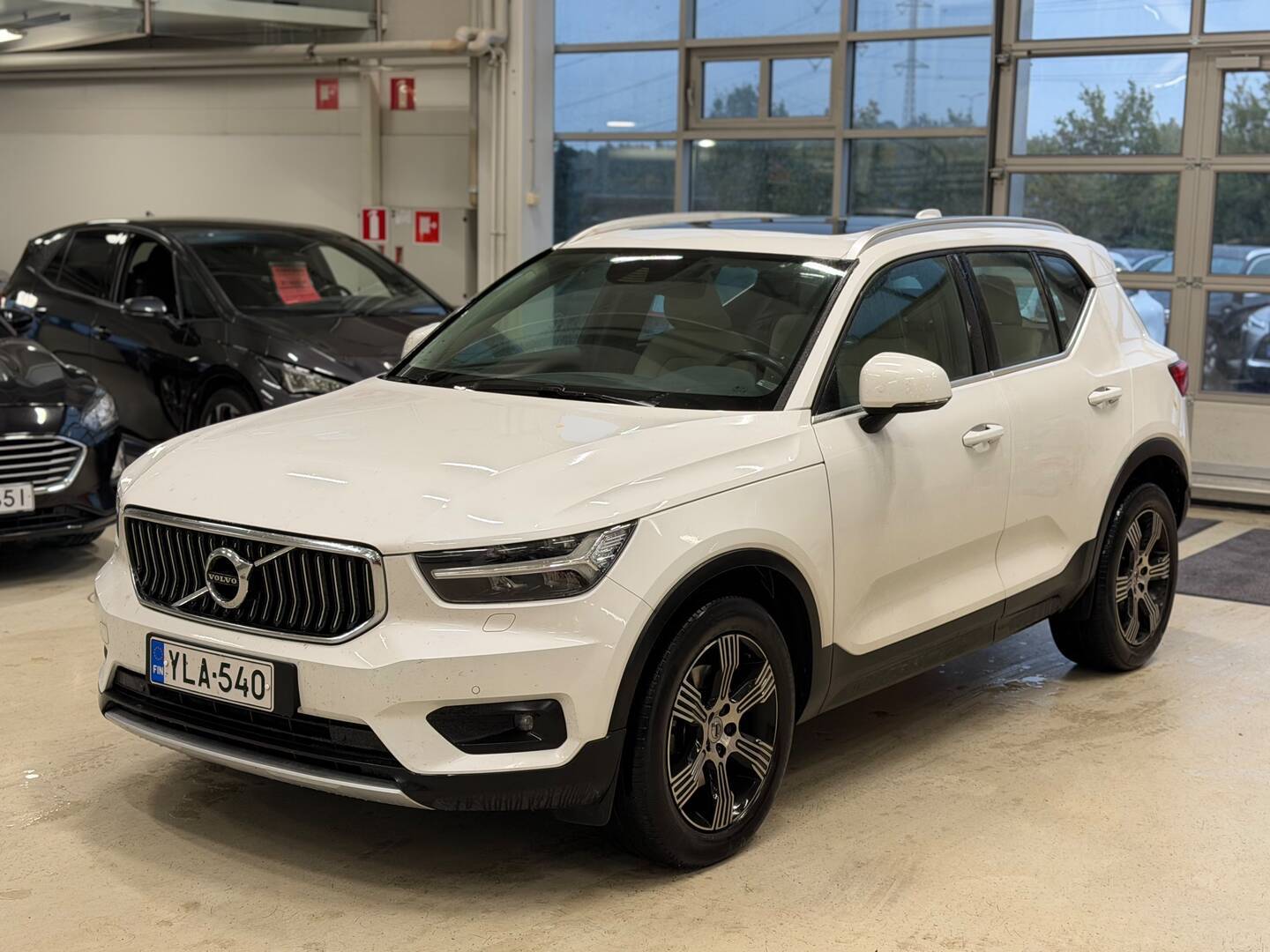 Volvo - XC40 - D4 AWD Business Inscription aut - Maastoauto