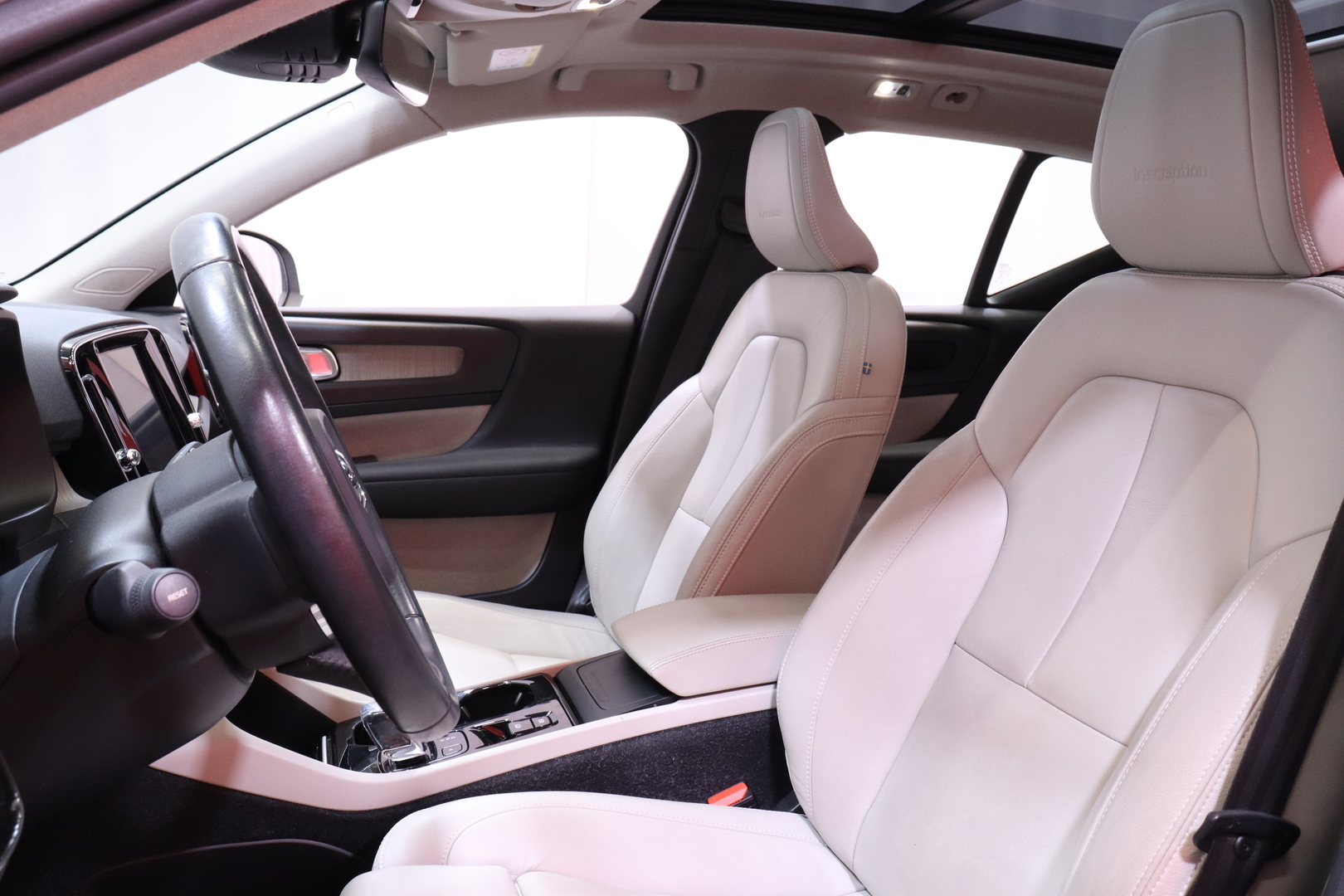 Volvo - XC40 - D4 AWD Business Inscription aut - Maastoauto