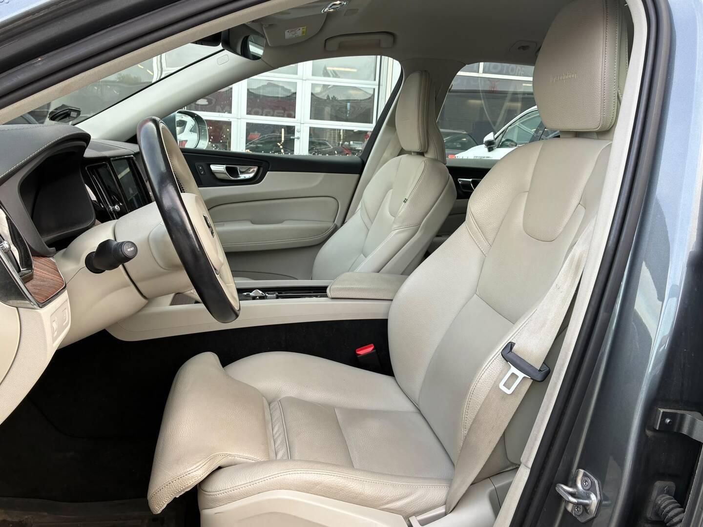Volvo - XC60 - D4 AWD Inscription aut - Maastoauto