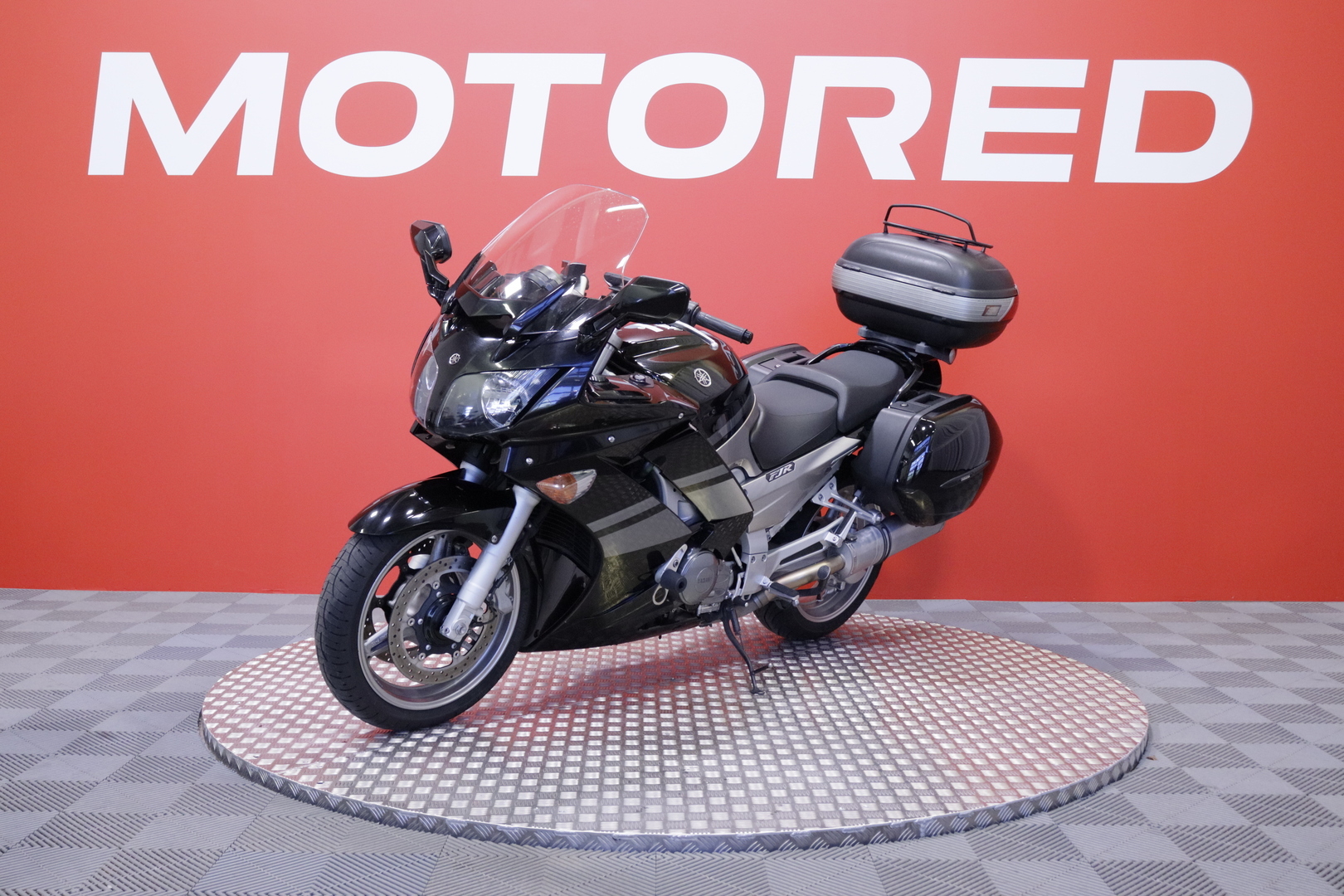 Yamaha - FJR - 1300 // Juuri saapunut! / Suomi-pyörä / 3x Laukut / Navi / Leovince // - Moottoripyörä