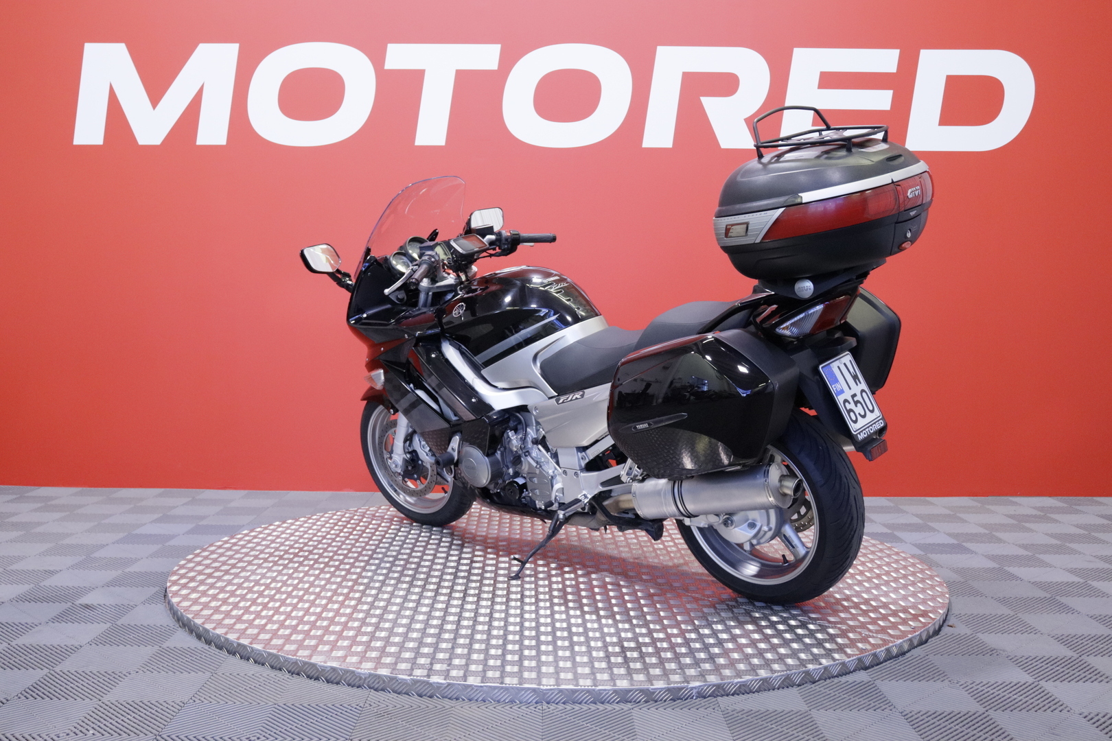 Yamaha - FJR - 1300 // Juuri saapunut! / Suomi-pyörä / 3x Laukut / Navi / Leovince // - Moottoripyörä