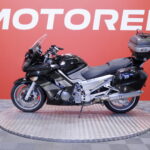 Yamaha - FJR - 1300 // Juuri saapunut! / Suomi-pyörä / 3x Laukut / Navi / Leovince // - Moottoripyörä