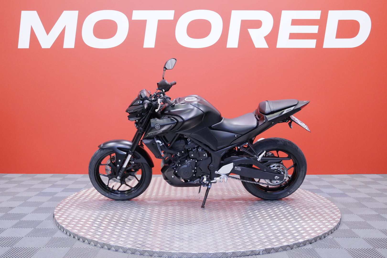 Yamaha - MT-03 - // Suomi-pyörä / Huoltokirja / ABS // - Moottoripyörä